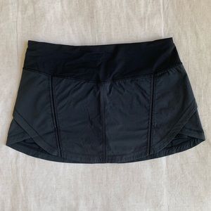 Lululemon BLACK SKIRT Size 6